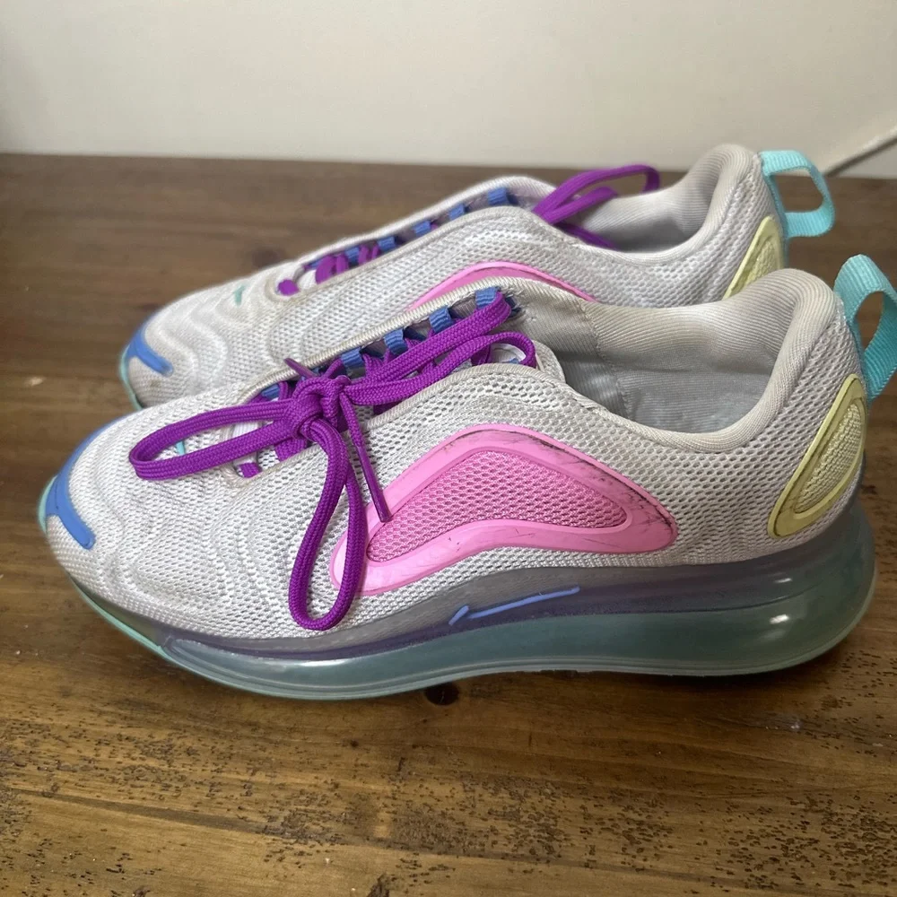 NIKE Air Max 720 Shoes White Pink Chalk Blue UNICORN AR9293-102 Women's Size 5.5